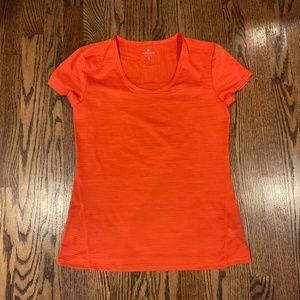Athleta sport shirt